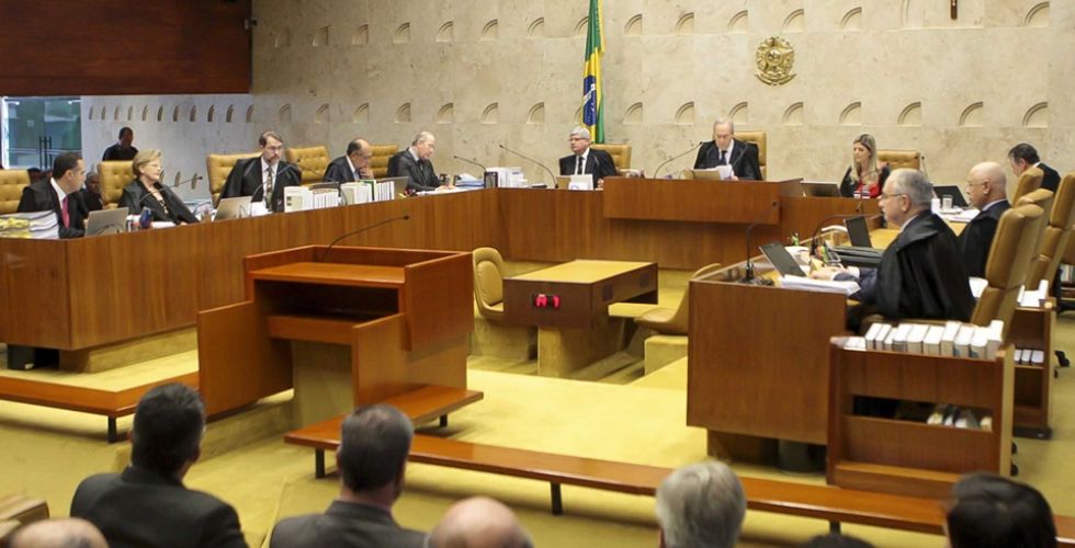 Técnico de farmácia: 9 x 2 Ministros do STF decidem repercussão geral para o caso