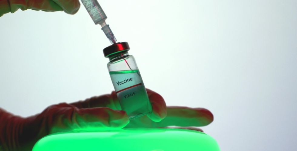 Covid-19: AstraZeneca deve entregar vacina este ano e revela preço do antígeno