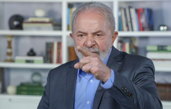 Lula promete ação rápida de ministra após apelo de empresários farmacêuticos sobre greve na Anvisa