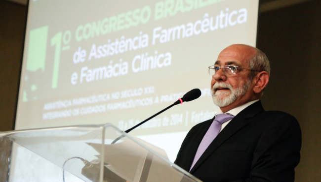 O farmacêutico que edificou a Farmácia Clínica no Brasil