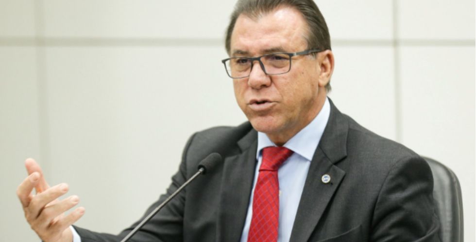 Ministro do Trabalho defende fim da jornada 6x1 como novo foco do Congresso