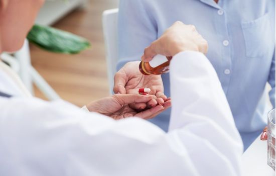 Conheça a regra dos ‘5 Ds’ para uso racional de antimicrobianos