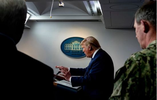 Trump estoca 29 milhões de comprimidos de cloroquina