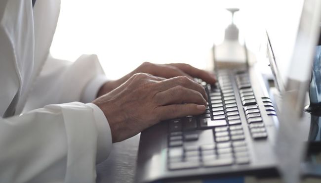 Denúncia: empresas de prescrição eletrônica podem estar vendendo dados de pacientes
