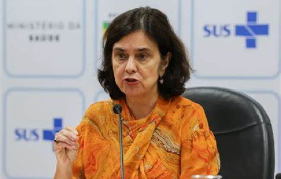 Nísia Trindade, Ministra da Saúde, vê retrocesso na relação entre a Anvisa e o Governo