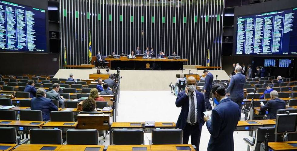 Pandemia: nova lei facilita o fornecimento de medicamentos à população
