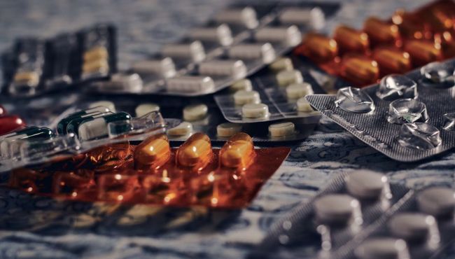 Denúncia: medicamentos sem eficácia contra Covid-19 têm transação milionária suspeita